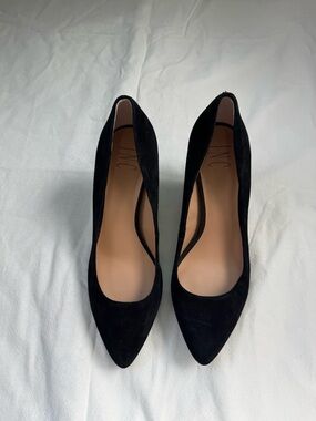 INC Black Pointed Toe Women’s Pumps